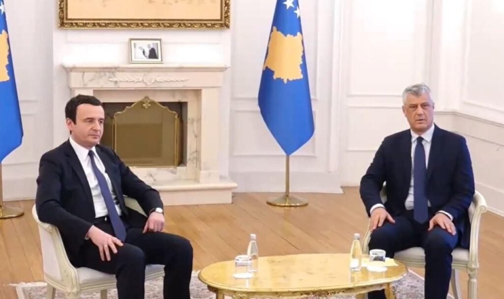 Kurti: Jemi të hendikepuar që ushtria jonë s’mund të shkojë në Veri, e respektoj zotimin e Thaçit të vitit 2013 por nuk më pëlqen