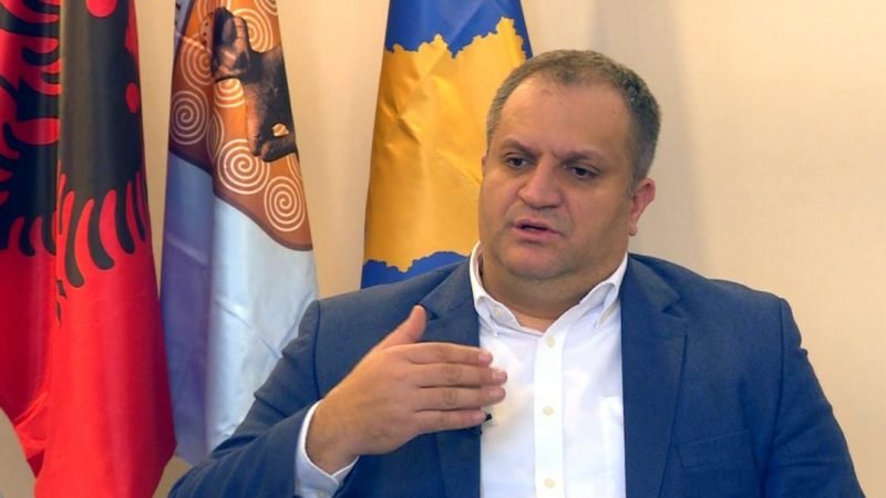 “Nuk mundesh me liru në fushatë e me met pa pare pas tre ditëve” – Ahmeti i reagon Ramës reagon pas bllokadës në Trafikun Urban